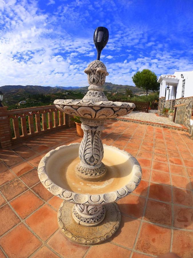 フリヒリアナ Casa La Araucariaヴィラ エクステリア 写真